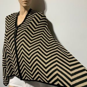 Kendall & James Metallic Sparkle Tan/Gold Black Chevron Scarf Button Poncho NWT